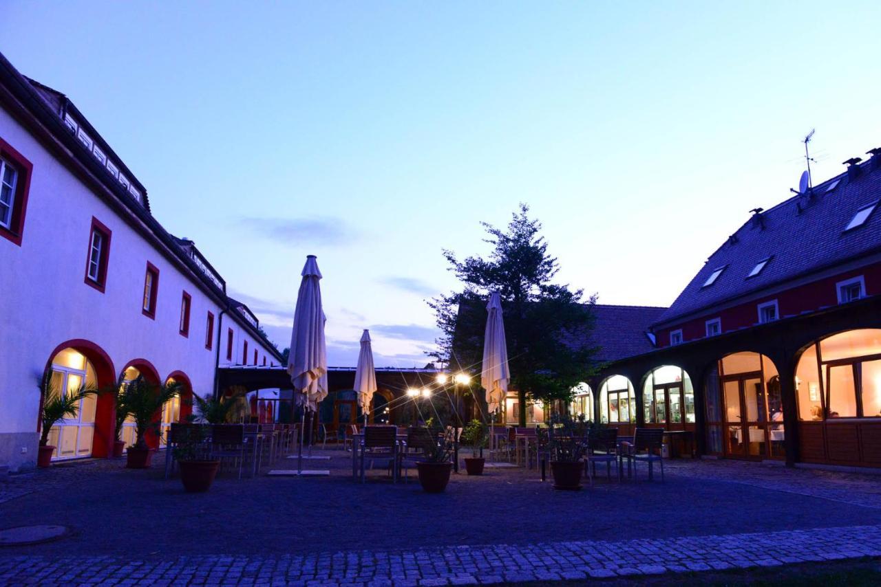 Landidyll Hotel Erbgericht Tautewalde ヴィルテン エクステリア 写真