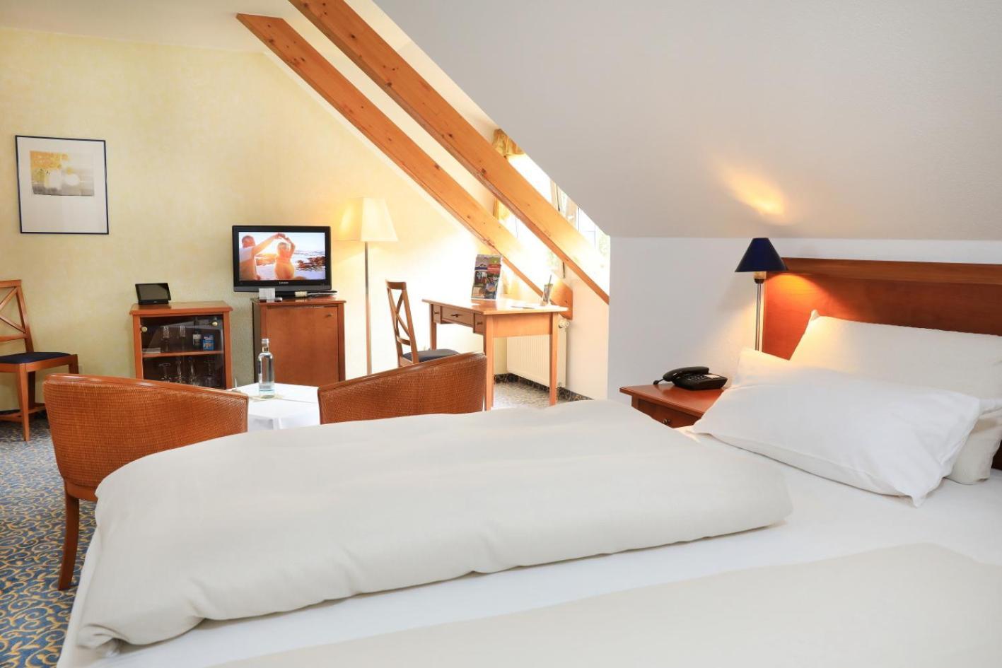 Landidyll Hotel Erbgericht Tautewalde ヴィルテン エクステリア 写真