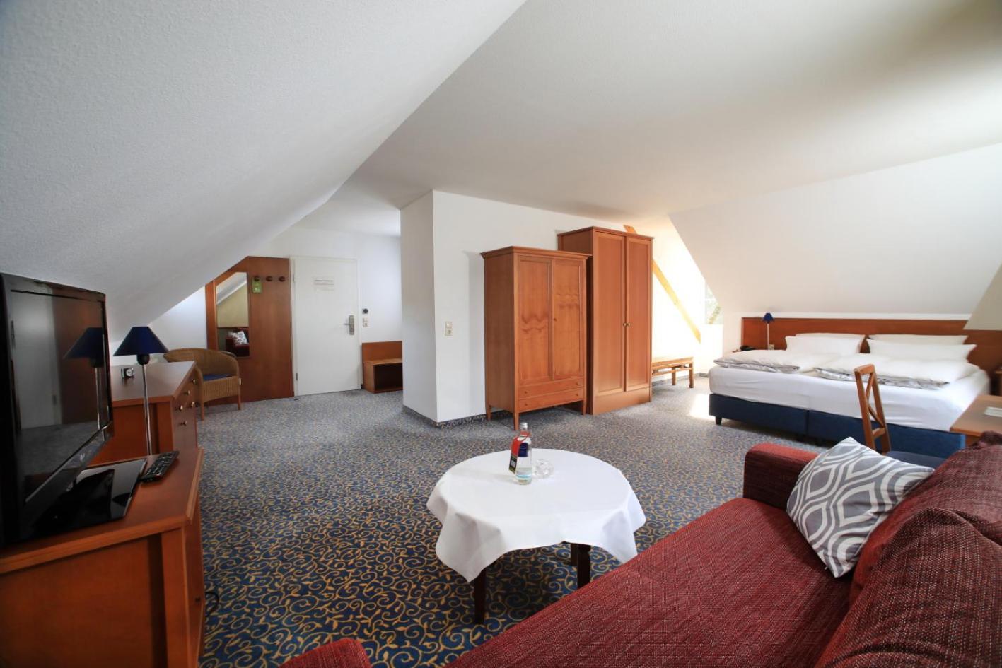 Landidyll Hotel Erbgericht Tautewalde ヴィルテン エクステリア 写真